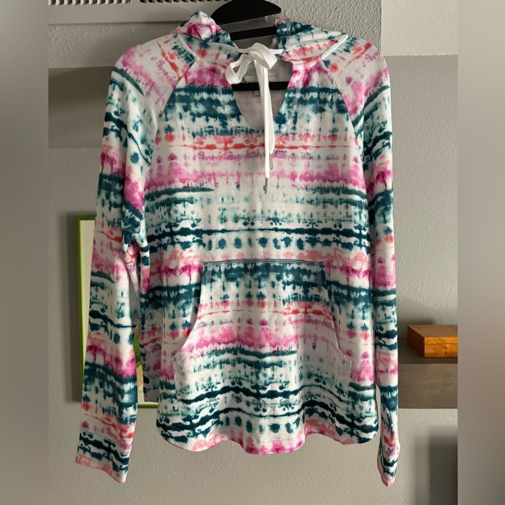 Koolaburra by Ugg Tie-dye Hooded Pullover EUC SZ S